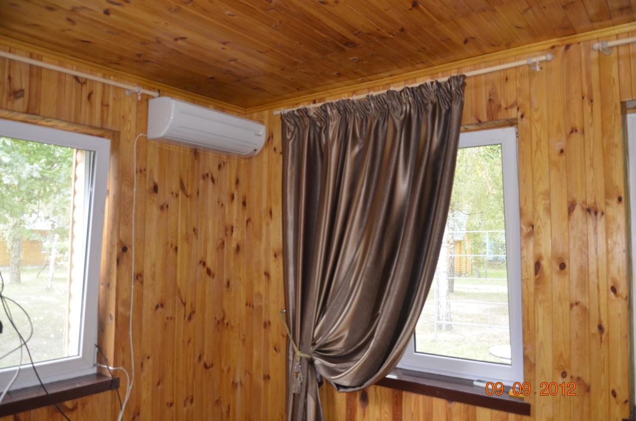 Дом У Днепра Prokhorovka Esterno foto